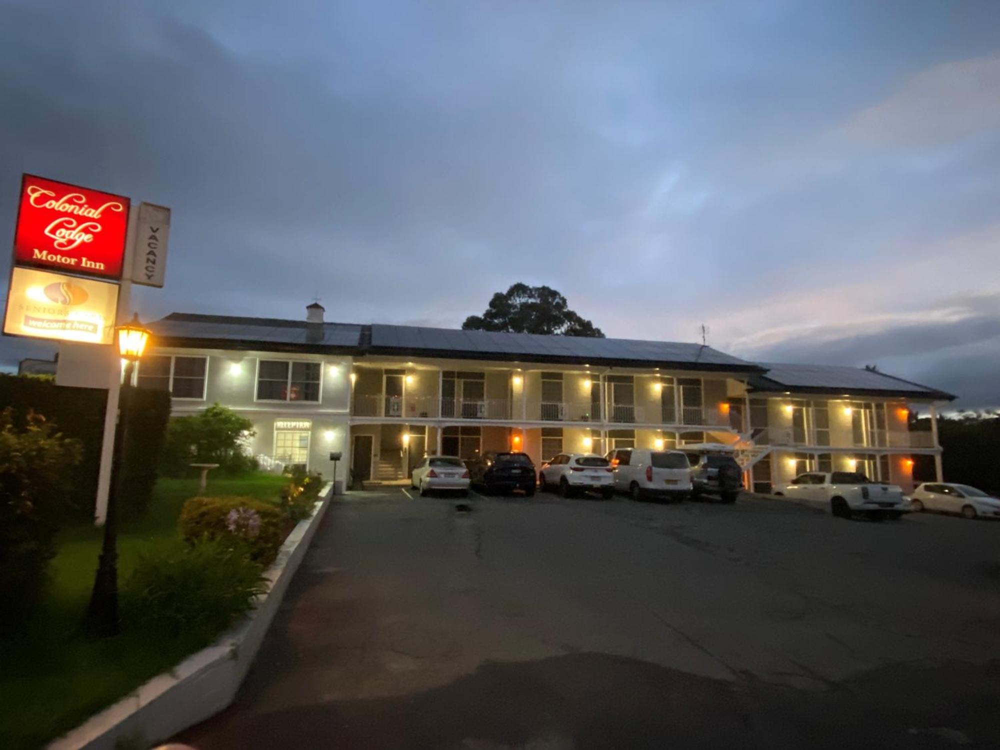 Colonial Lodge Motor Inn Yass Εξωτερικό φωτογραφία