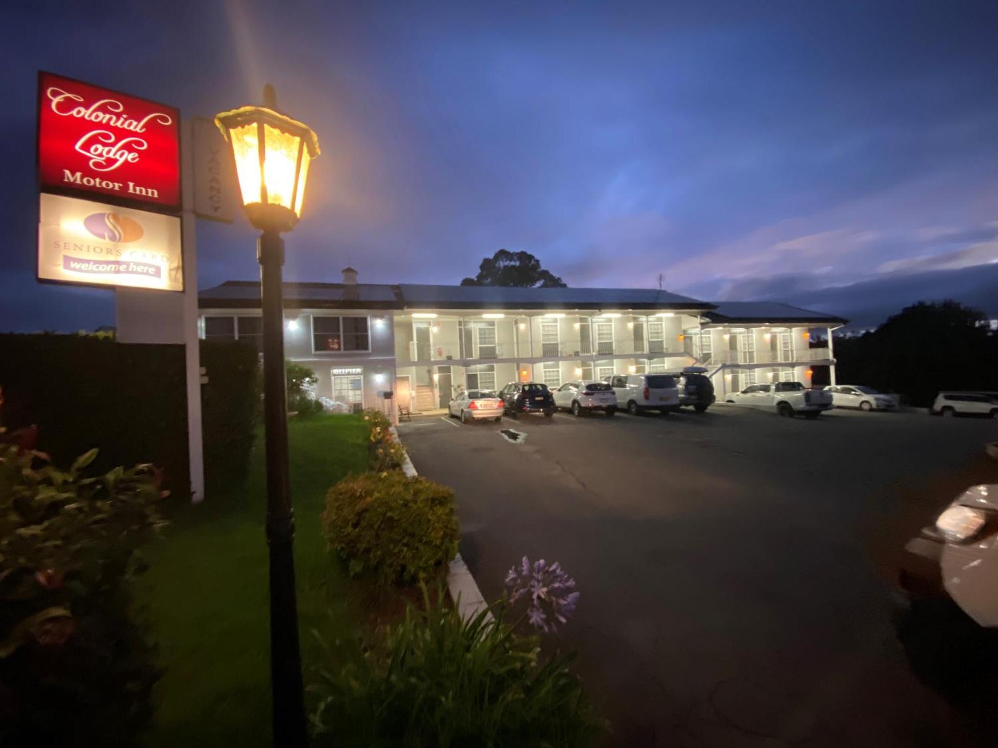 Colonial Lodge Motor Inn Yass Εξωτερικό φωτογραφία