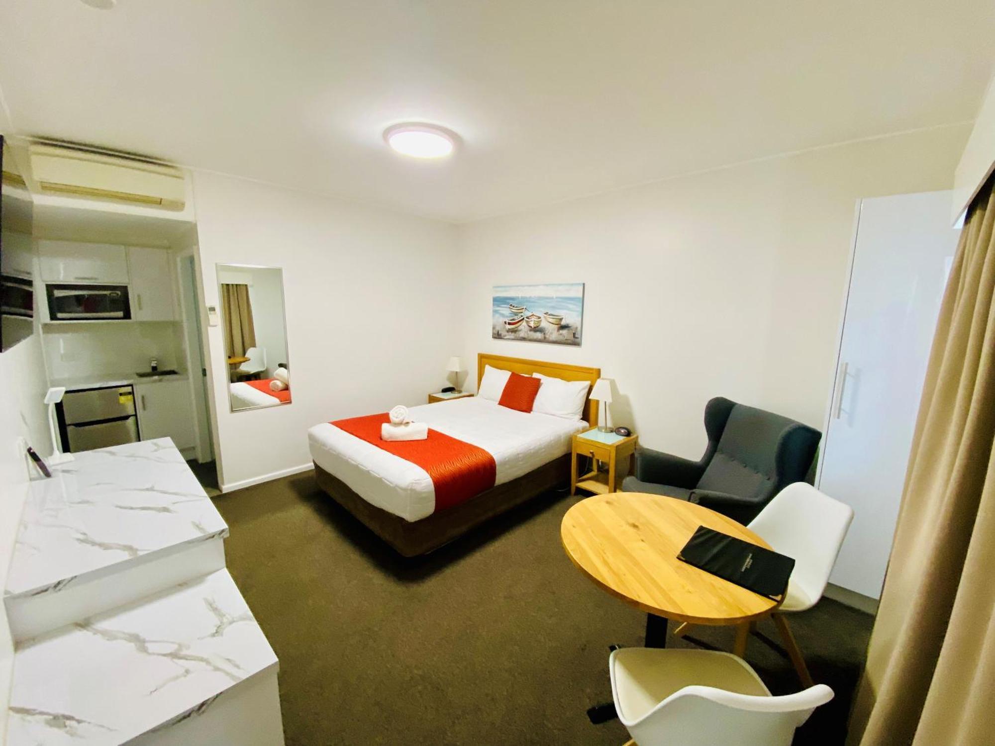 Colonial Lodge Motor Inn Yass Εξωτερικό φωτογραφία