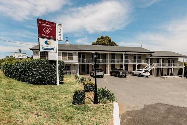 Colonial Lodge Motor Inn Yass Εξωτερικό φωτογραφία