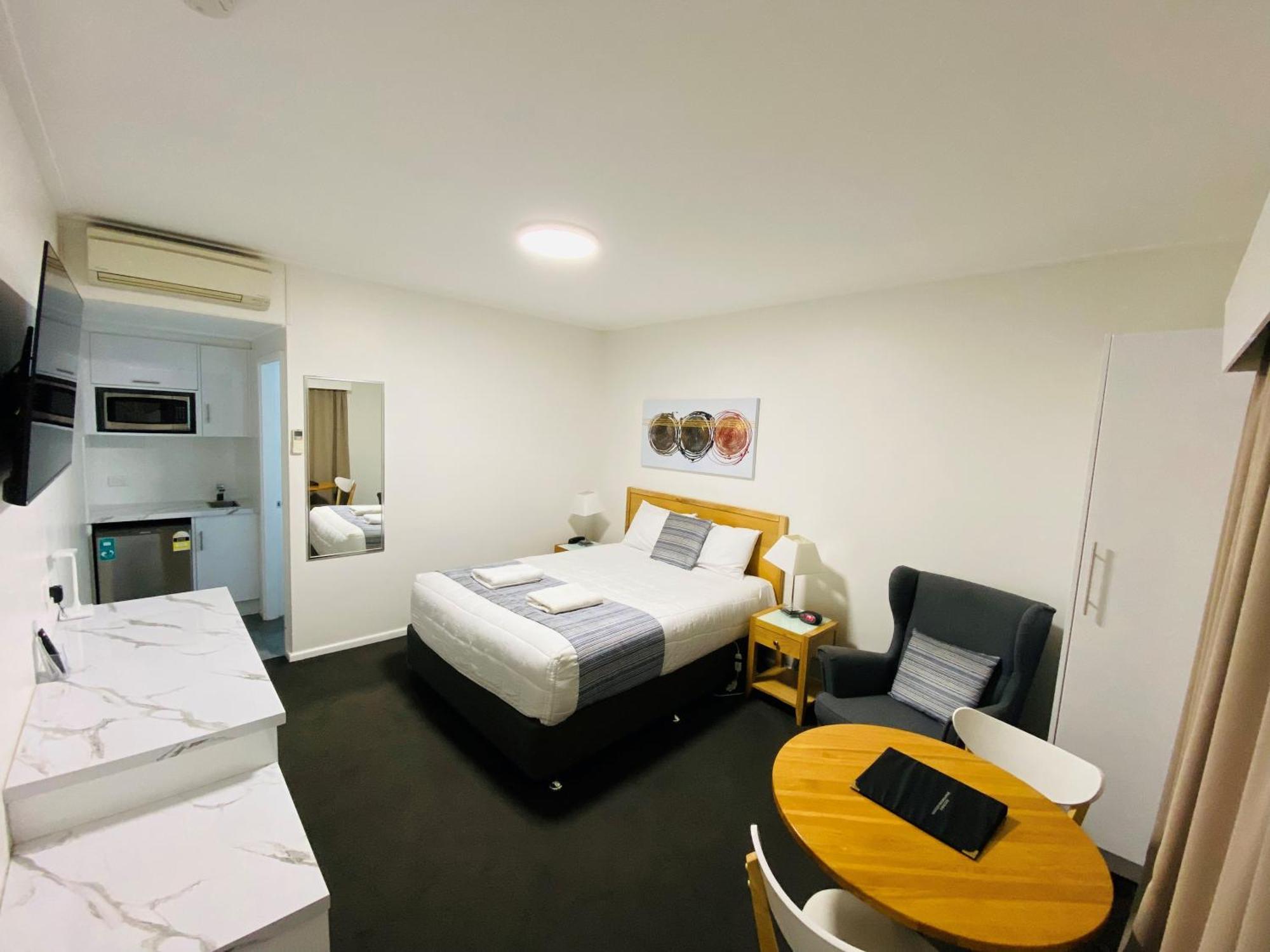 Colonial Lodge Motor Inn Yass Εξωτερικό φωτογραφία