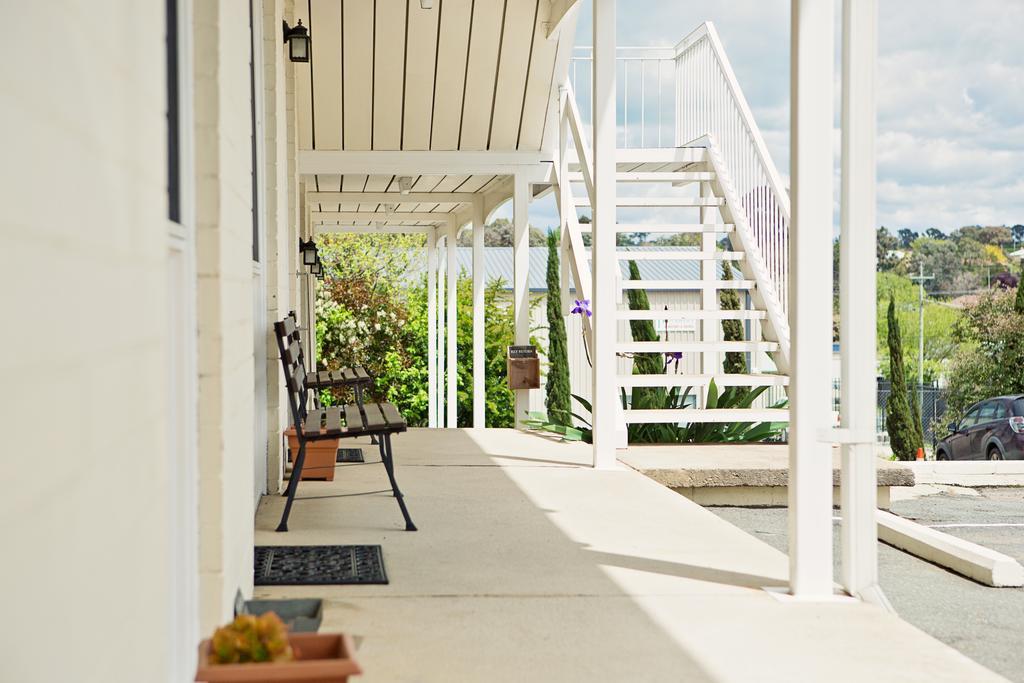 Colonial Lodge Motor Inn Yass Εξωτερικό φωτογραφία